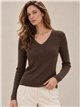 Jersey canalé cuello pico