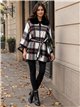 Poncho a quadri bicolore con cintura