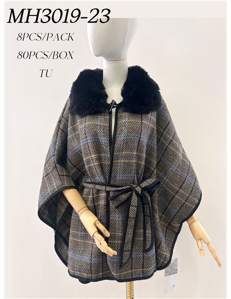 poncho con cintura a spina di pesce e collo di pelliccia