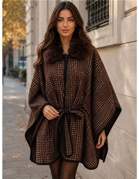 Poncho jacquard con cintura e collo di pelliccia
