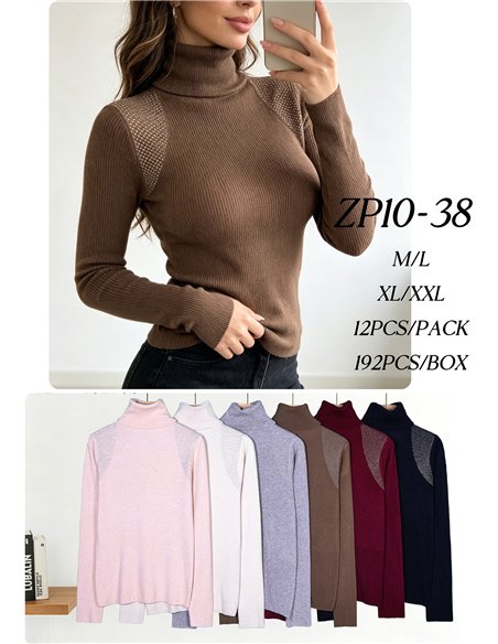 Pull à col roulé avec strass aux épaules