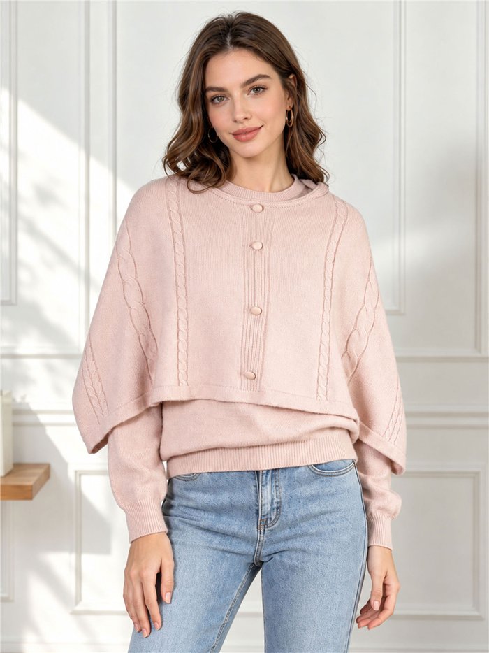 Conjunto jersey cuello redondo y capa trenzado con botones