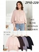 Conjunto jersey cuello redondo y capa trenzado con botones