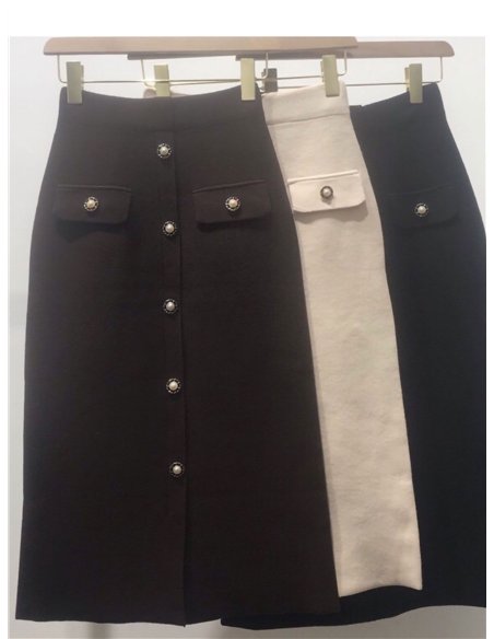Falda midi de punto con botones metálicos