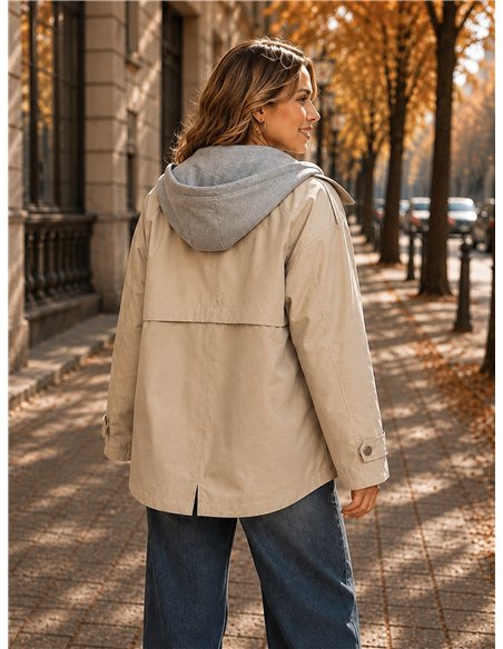 Trench imbottito con cappuccio