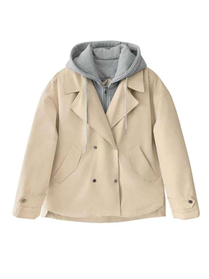Trench imbottito con cappuccio