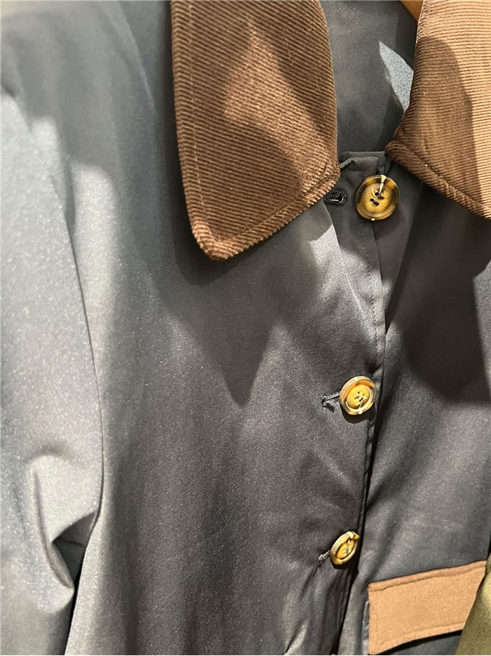 Giacca stile militare con velluto a coste a contrasto