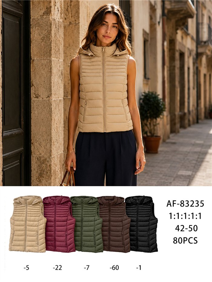Gilet imbottito con cappuccio