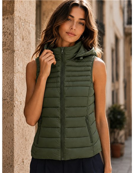 Gilet imbottito con cappuccio