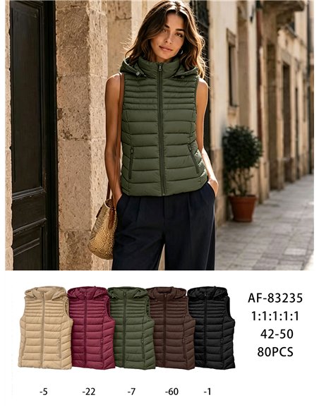 Gilet imbottito con cappuccio
