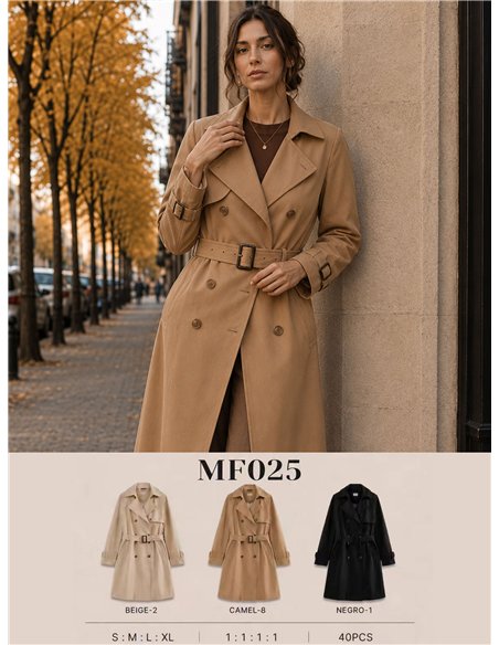 Trench lungo con cintura