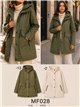 Parka con vita e cappuccio regolabili.