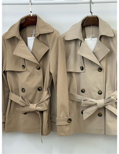 Trench corto con cintura