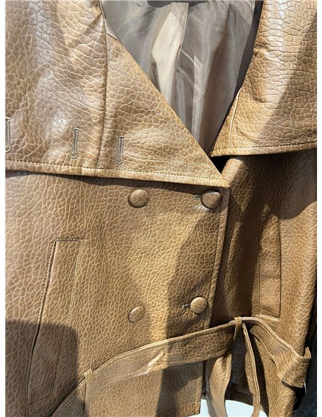 Trench coat in similpelle