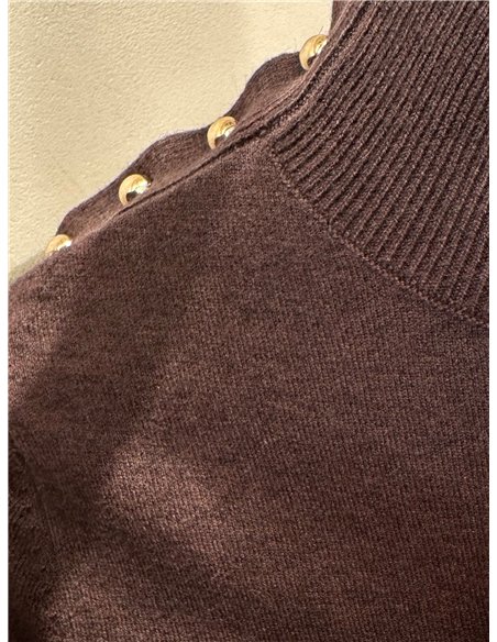 Jersey cuello subido botones hombro