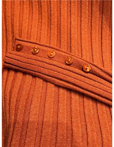Jersey canalé cuello subido puños botones