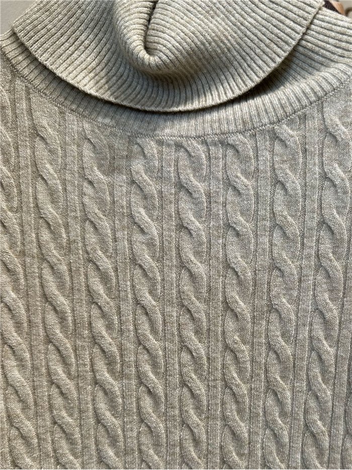 Jersey cuello vuelto trenzado