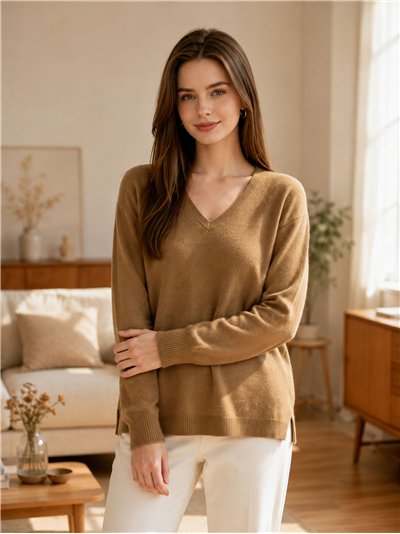 Einfacher, fein gestrickter V-Ausschnitt-Pullover