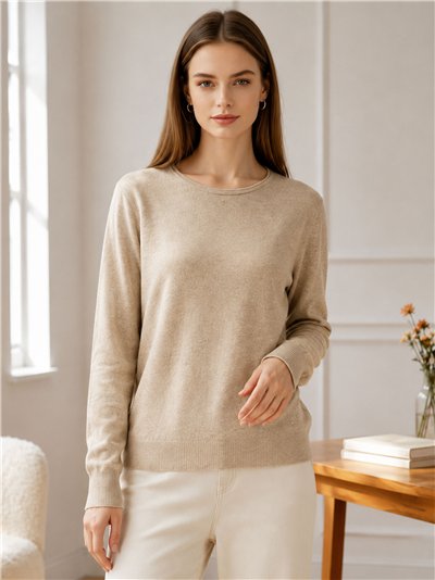 Feinstrickpullover mit Strassverzierungen