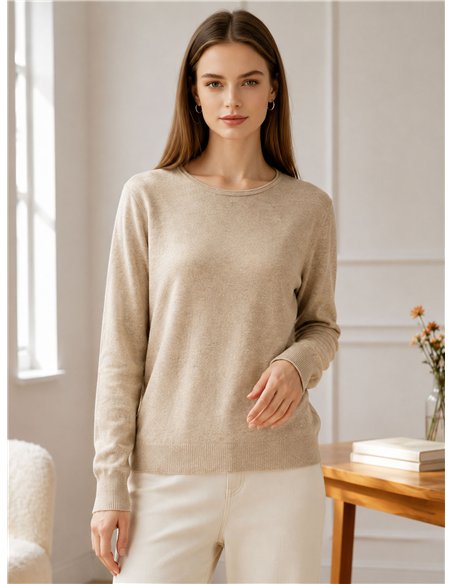 Feinstrickpullover mit Strassverzierungen