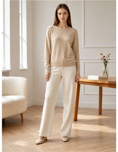 Feinstrickpullover mit Strassverzierungen