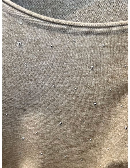 Feinstrickpullover mit Strassverzierungen
