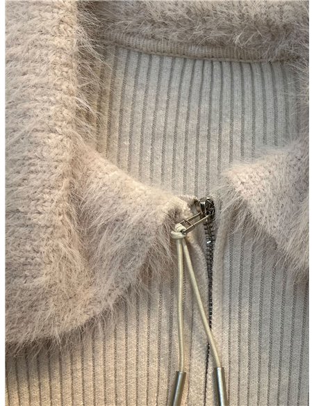 Veste côtelée avec col et poignets en fourrure