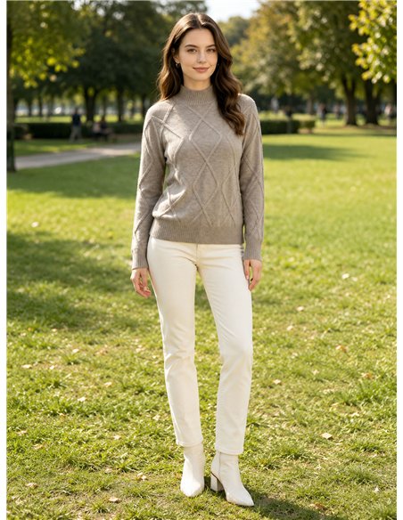 Jersey cuello alto rombos relieve