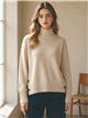 Rollkragenpullover mit seitlichen Knöpfen