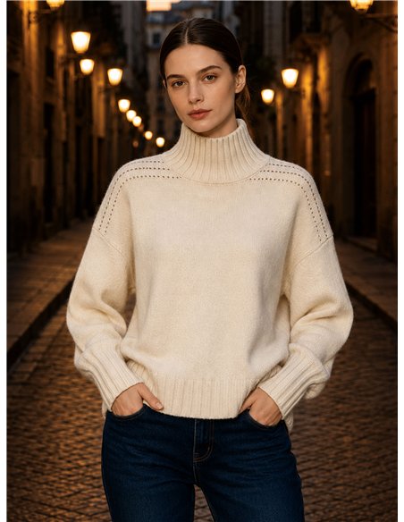 pull à col roulé avec épaules ajourées