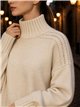 pull à col roulé avec épaules ajourées