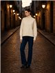 pull à col roulé avec épaules ajourées