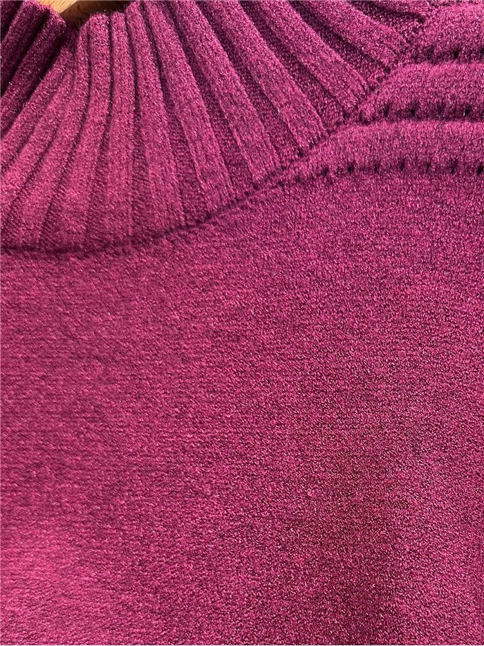 pull à col roulé avec épaules ajourées