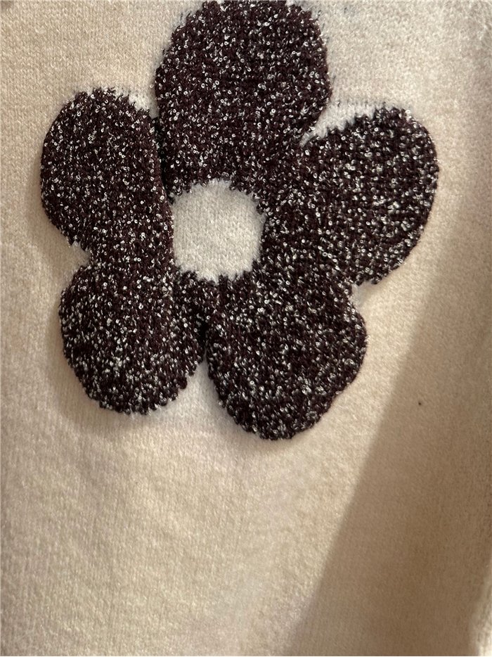 Jersey cuello alto flores