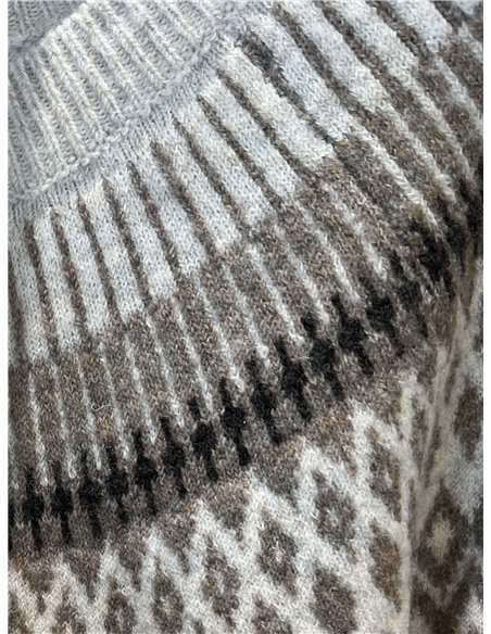Jersey jacquard geométrico