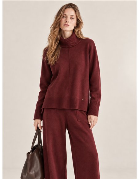 Conjunto jersey cuello vuelto y pantalón wide leg