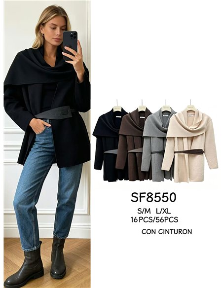 Strickjacke mit Schalkragen und Gürtel