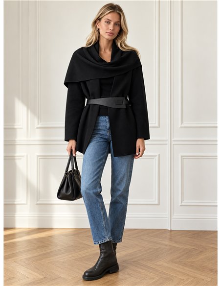 Strickjacke mit Schalkragen und Gürtel
