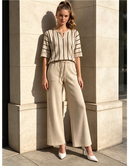 Conjunto jersey rayas y pantalón wide leg