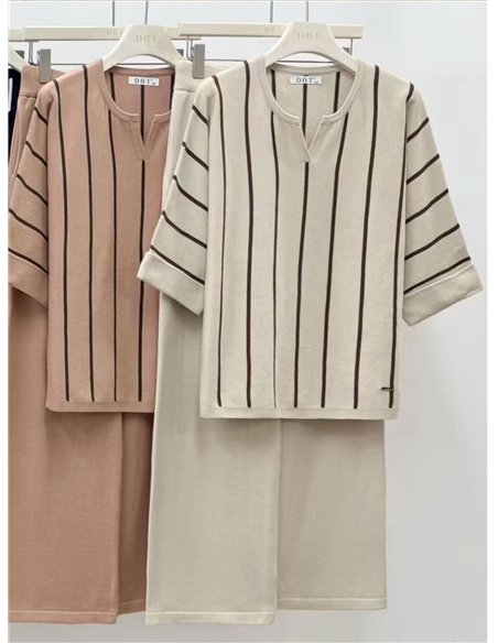 Conjunto jersey rayas y pantalón wide leg