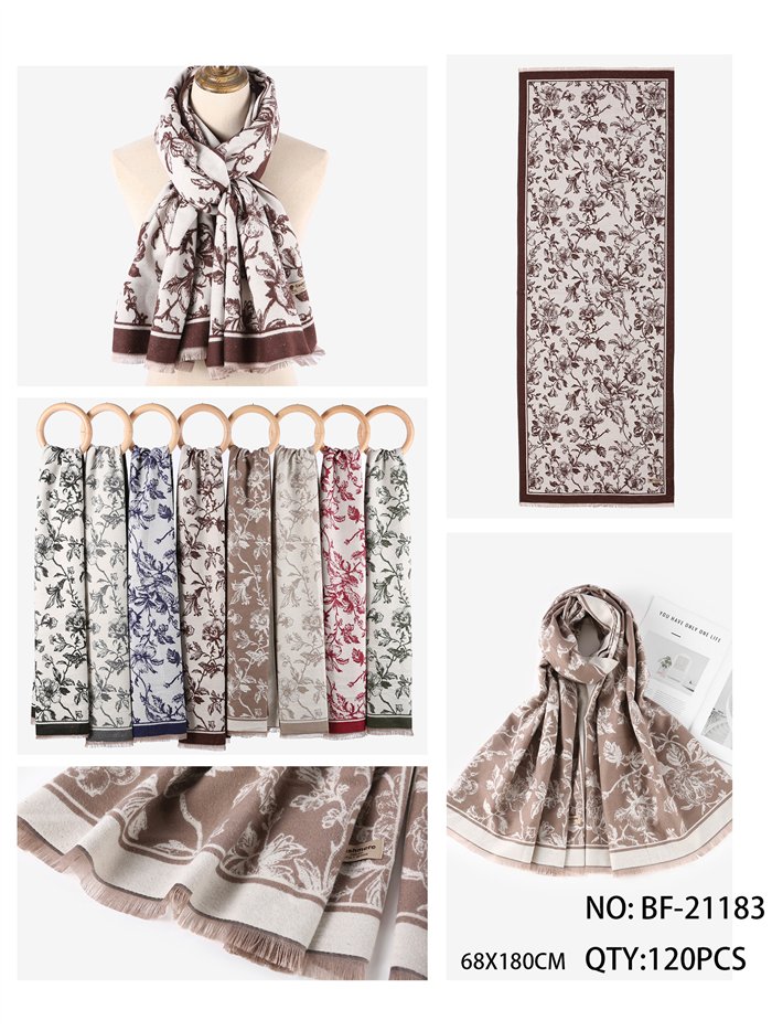 Lenço floral clássico
