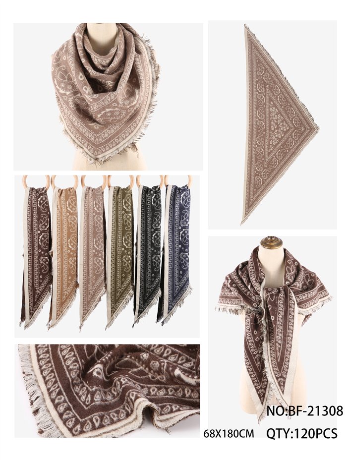 Bufanda triangular paisley