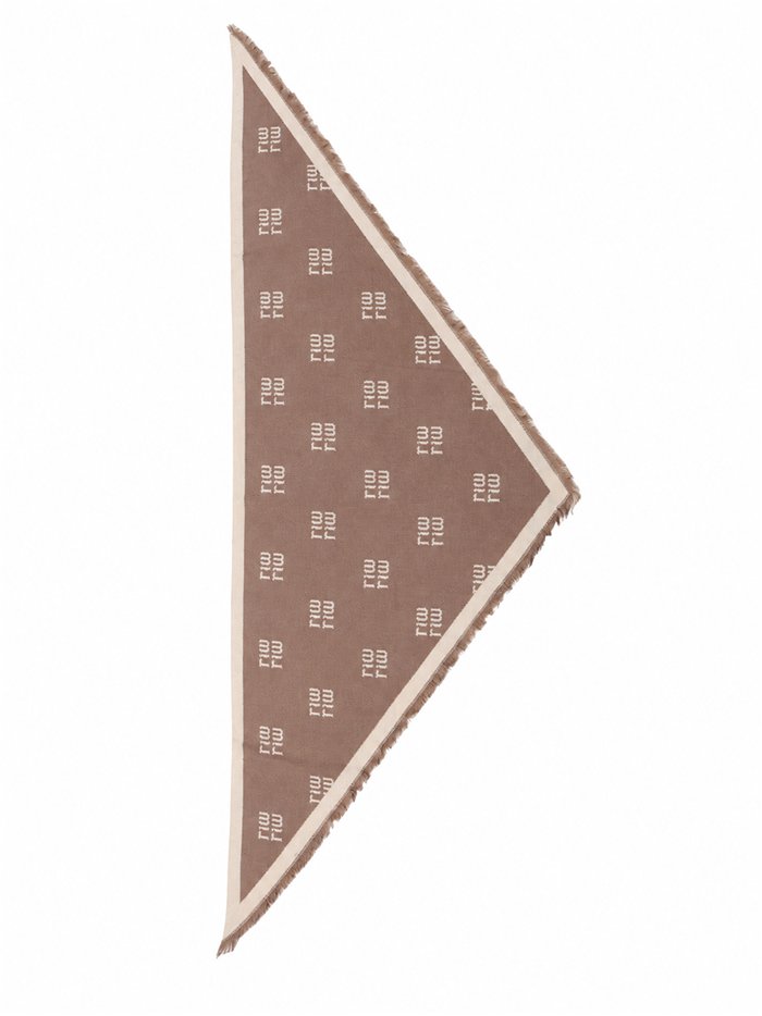 Bufanda triangular estampado