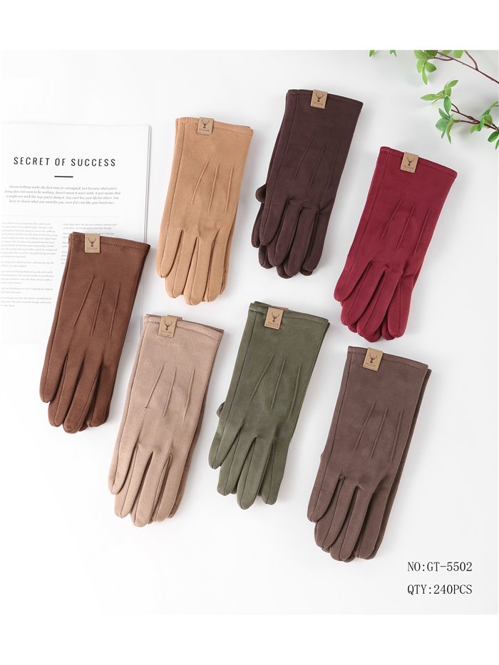 Guantes efecto ante detalle de costuras