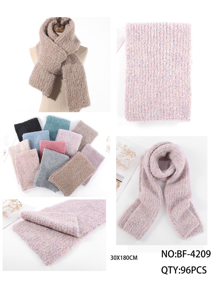 Cachecol de malha bouclé com toque de cashmere