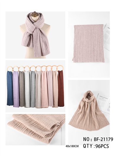 Gerippter Strickschal 2