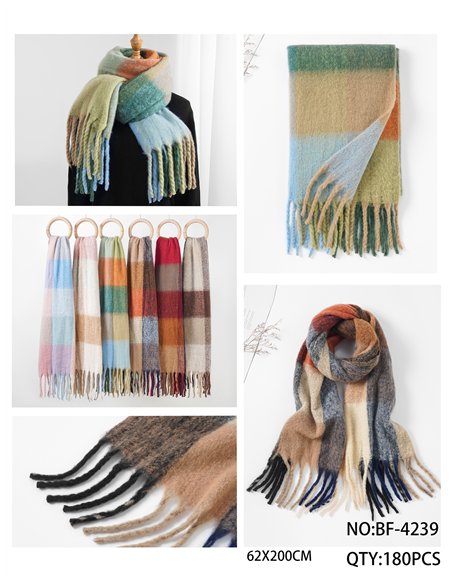 Lenço maxi xadrez multicolorido com franjas