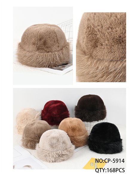 Chapeau à effet cheveux