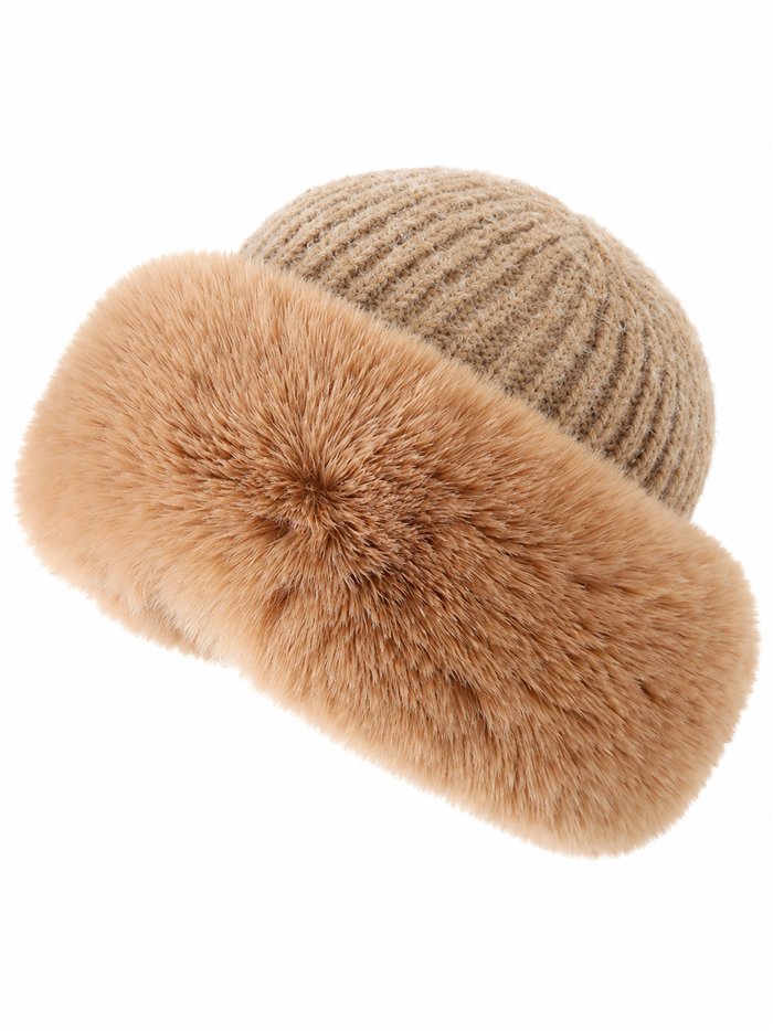 Gorro de punto con vuelta efecto pelo