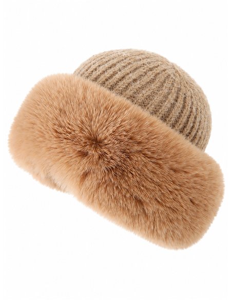 Gorro de punto con vuelta efecto pelo